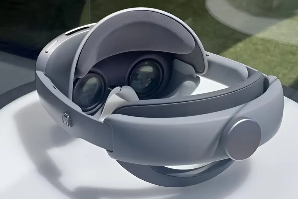 samsung mobile galaxy xr headset back